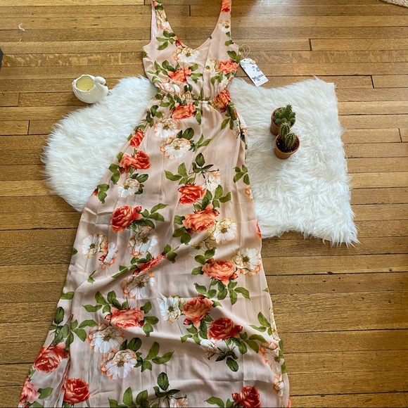 BNWT Show Me Your Mumu Kendall Maxi Dress! - Picture 3 of 8